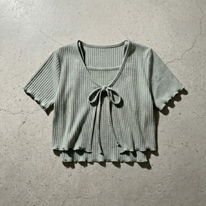 Sleeveless top and cardigan set